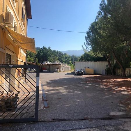 Mare O Montagna Apartment Cosenza Exterior photo